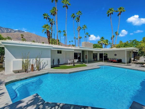 Palm Springs Home 991825