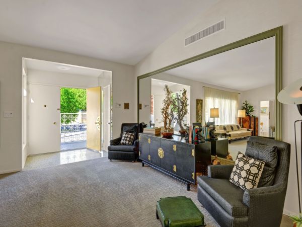 Palm Springs Home 991825