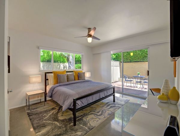 Palm Springs Home 991826