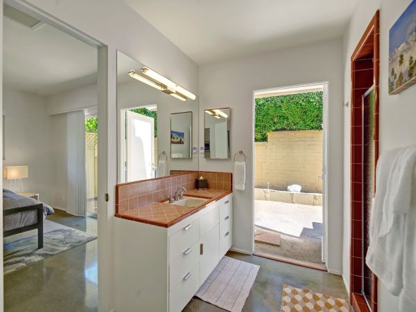 Palm Springs Home 991826