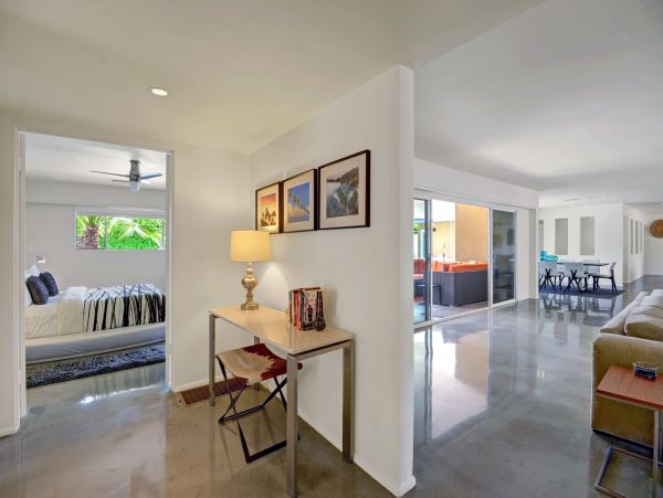 Palm Springs Home 991826