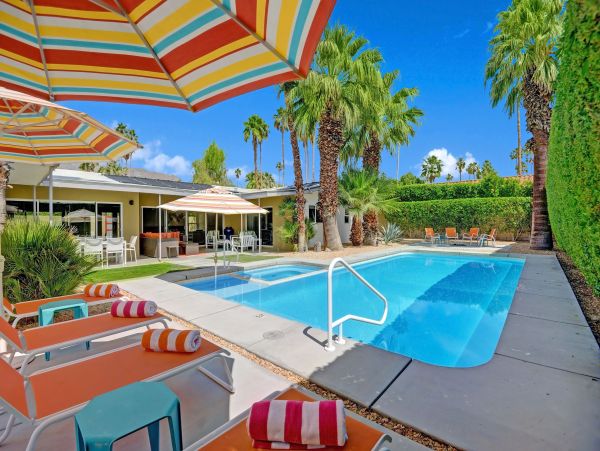 Palm Springs Home 991826