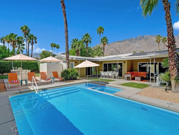 Palm Springs Home 991826