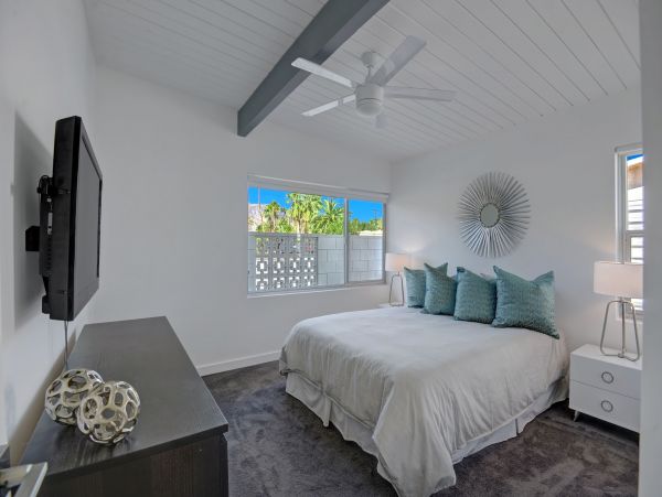 Palm Springs Home 991828