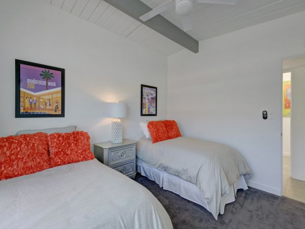 Palm Springs Home 991828
