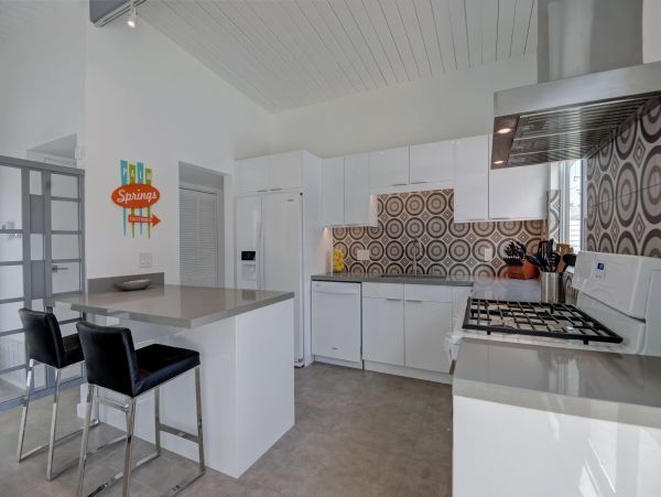 Palm Springs Home 991828