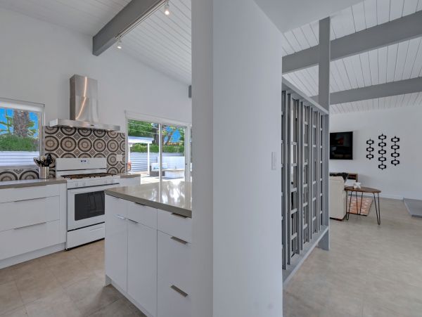 Palm Springs Home 991828