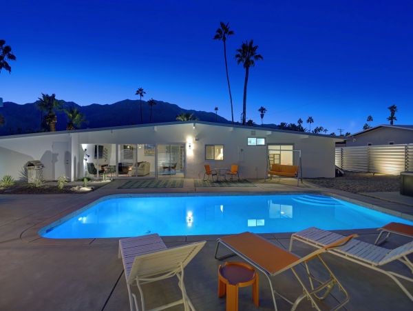 Palm Springs Home 991828