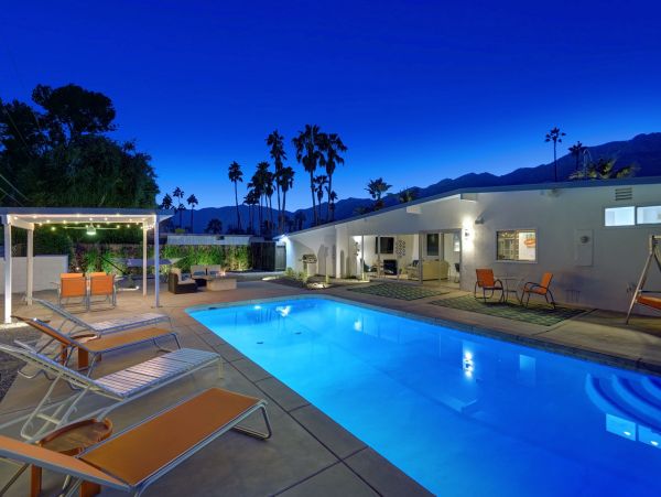 Palm Springs Home 991828