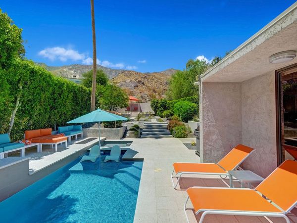 Palm Springs Home 991829