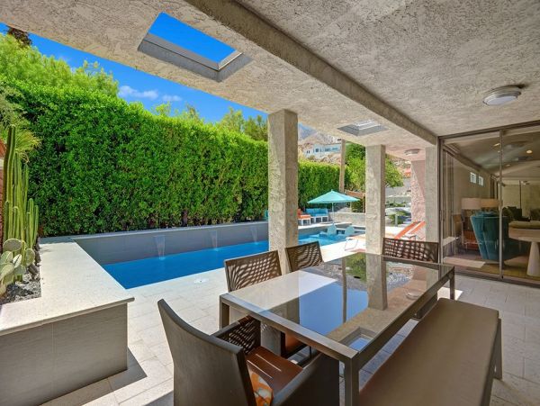 Palm Springs Home 991829