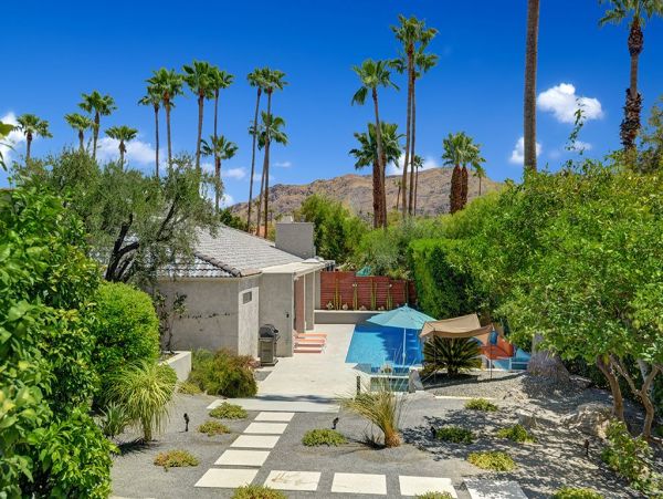 Palm Springs Home 991829