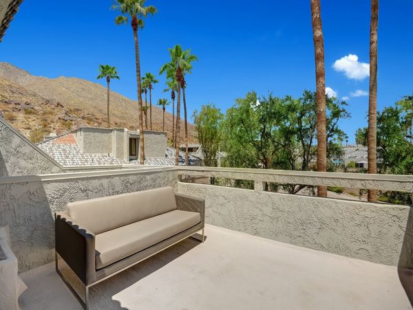 Palm Springs Home 991829