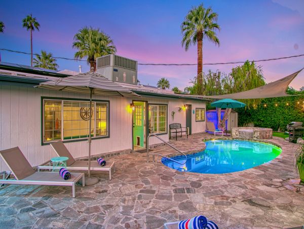 Palm Springs Home 991832