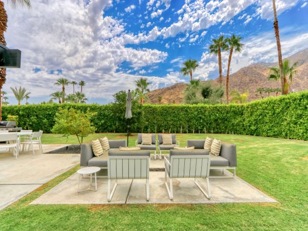 Palm Springs Home 991833