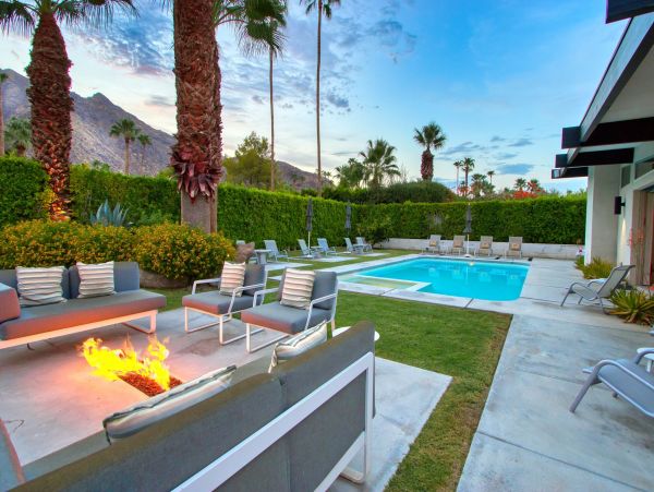 Palm Springs Home 991833