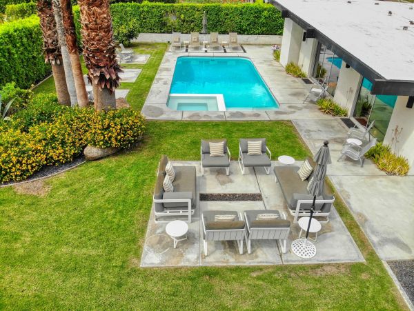 Palm Springs Home 991833