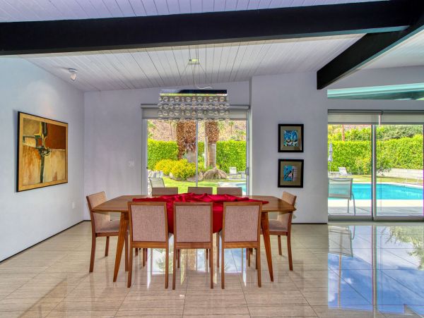 Palm Springs Home 991833