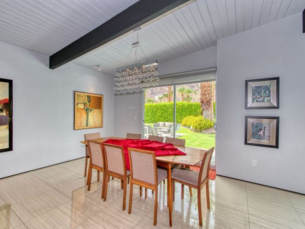 Palm Springs Home 991833