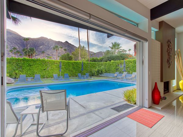 Palm Springs Home 991833