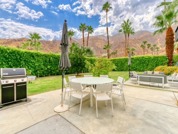 Palm Springs Home 991833