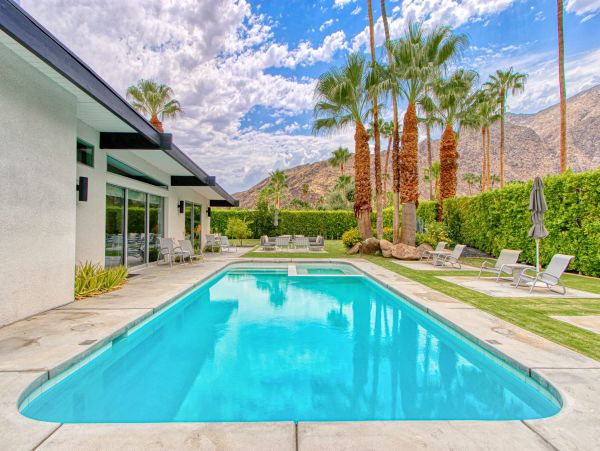 Palm Springs Home 991833