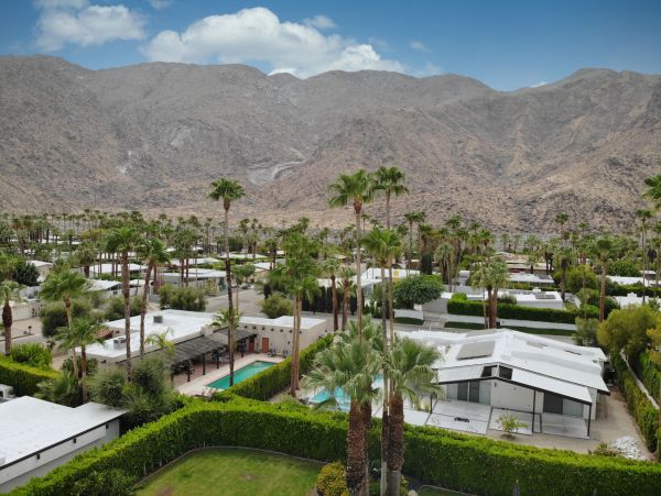 Palm Springs Home 991833