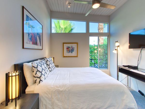 Palm Springs Home 991833