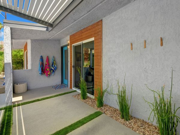 Palm Springs Home 991835