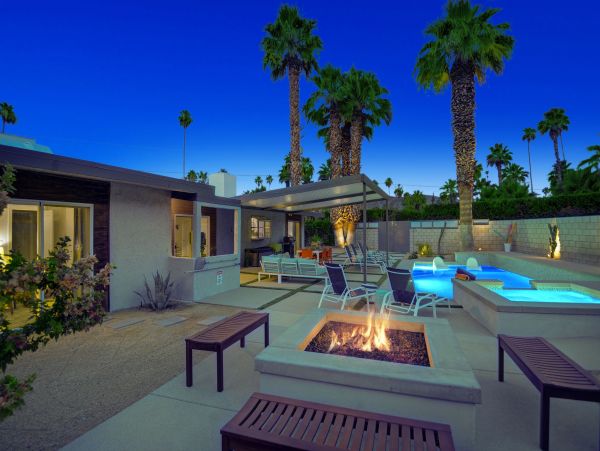 Palm Springs Home 991835
