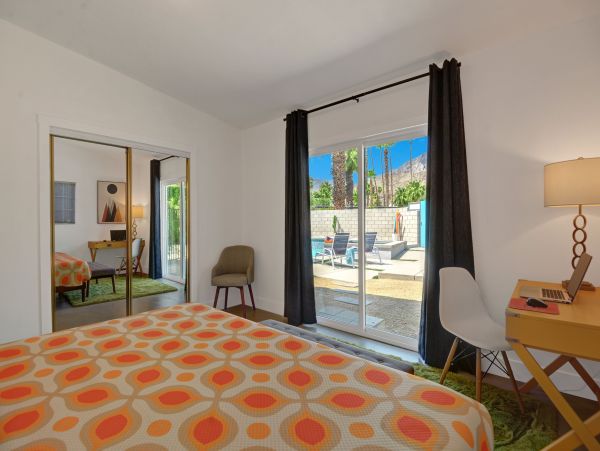 Palm Springs Home 991835