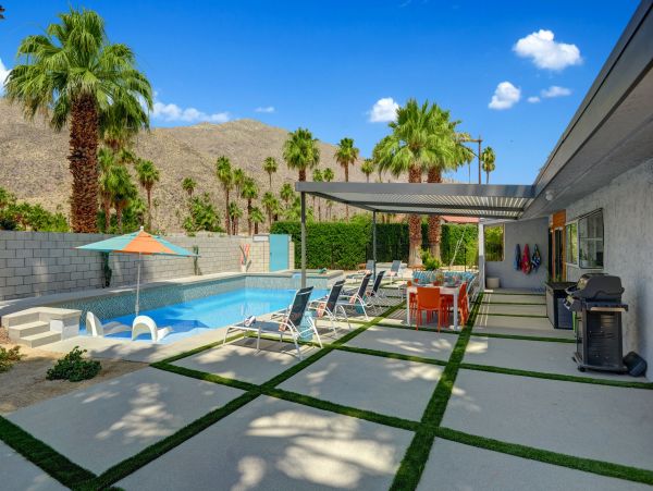 Palm Springs Home 991835