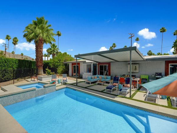 Palm Springs Home 991835
