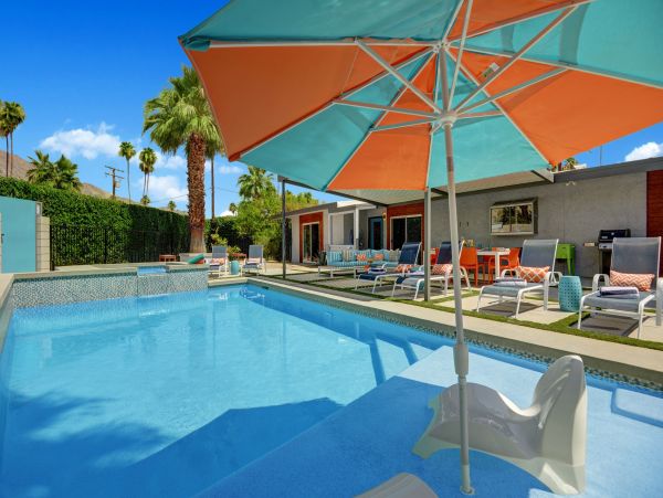 Palm Springs Home 991835
