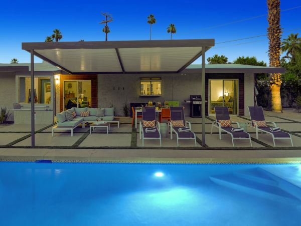 Palm Springs Home 991835