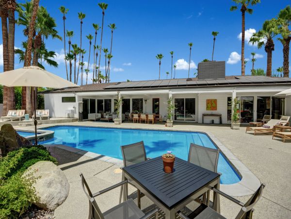 Palm Springs Home 991838