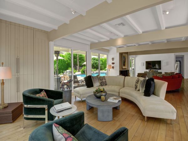 Palm Springs Home 991838