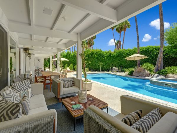 Palm Springs Home 991838