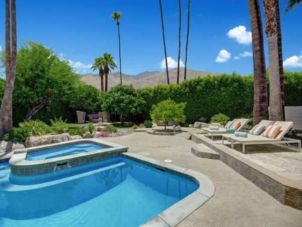 Palm Springs Home 991838