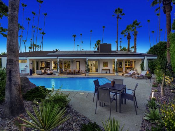 Palm Springs Home 991838