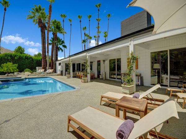 Palm Springs Home 991838