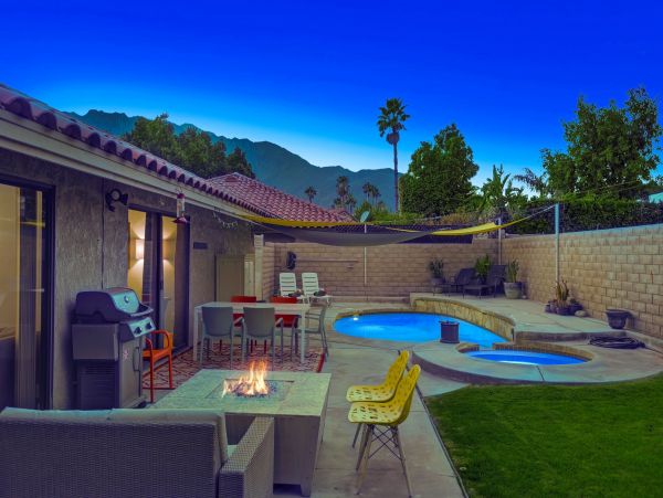 Palm Springs Home 991840
