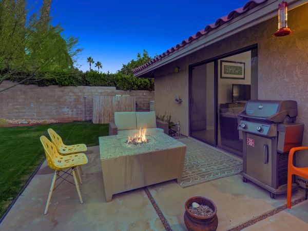 Palm Springs Home 991840