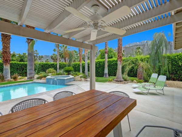 Palm Springs Home 991841