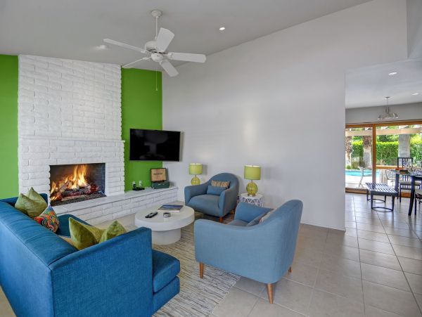 Palm Springs Home 991841