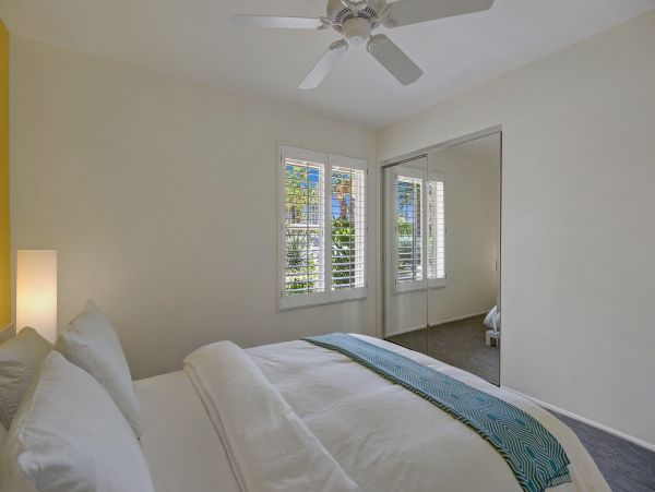 Palm Springs Home 991841