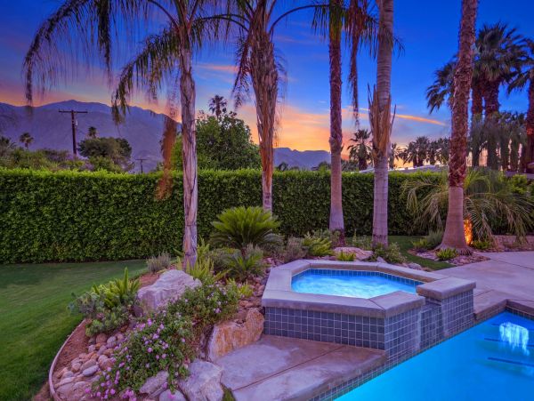 Palm Springs Home 991841