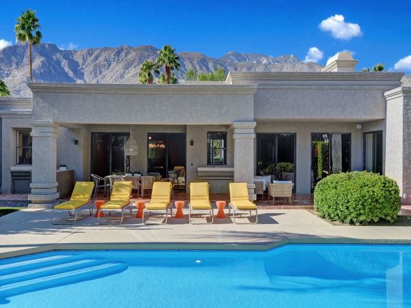 Palm Springs Home 991845