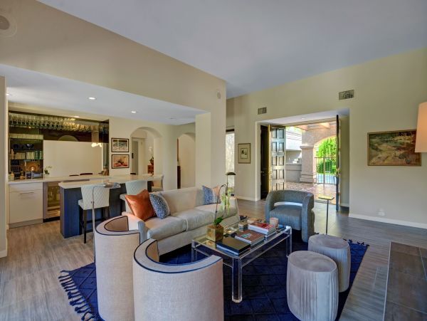 Palm Springs Home 991845
