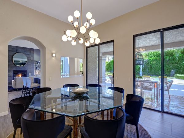 Palm Springs Home 991845